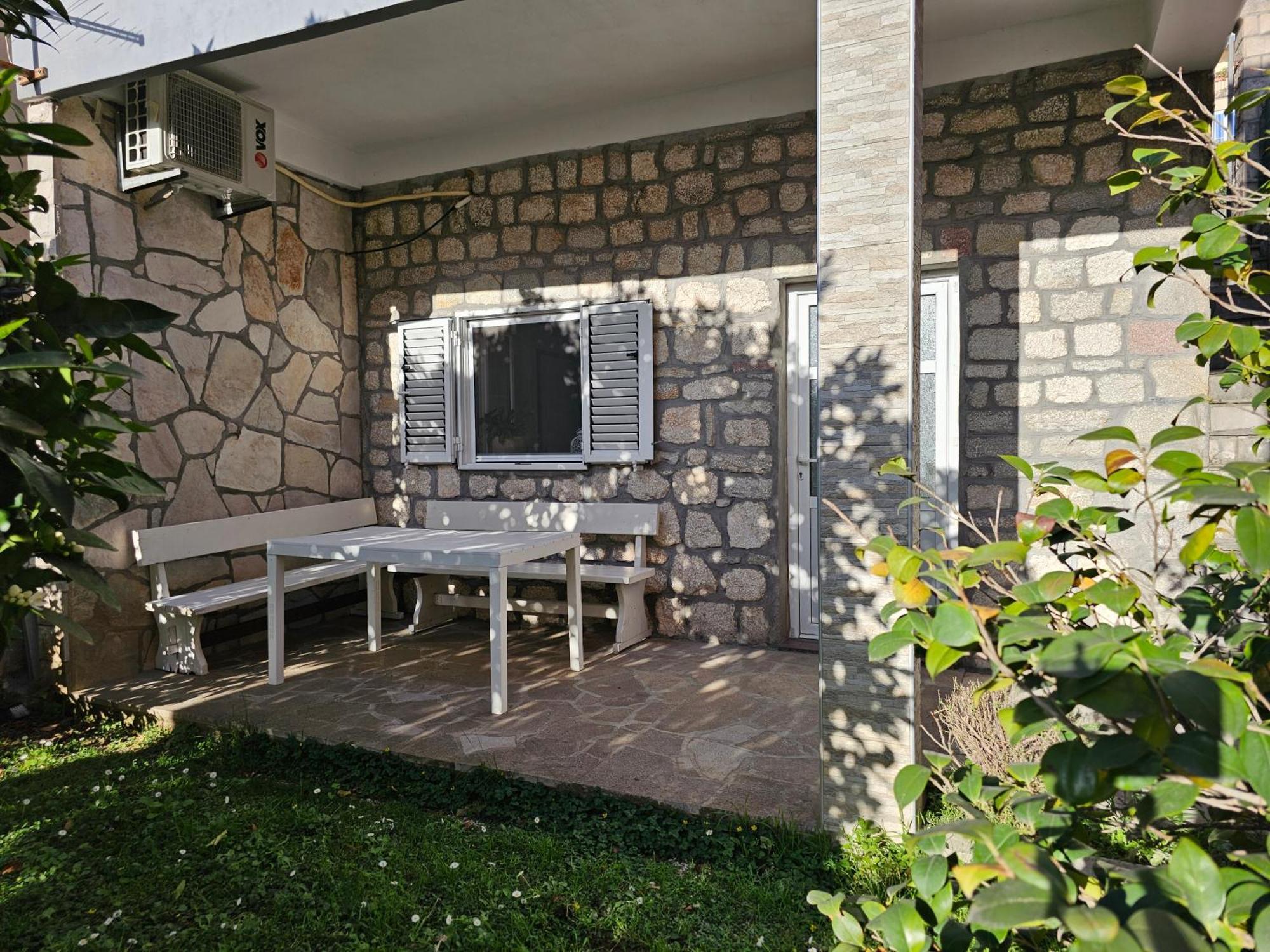 Appartamento Modern Seaside Escape - Stunning Sea View - Private & Stylish Cattaro Esterno foto